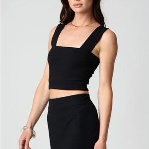 REVOLVE Stillwater Square Crop Top - grey xs